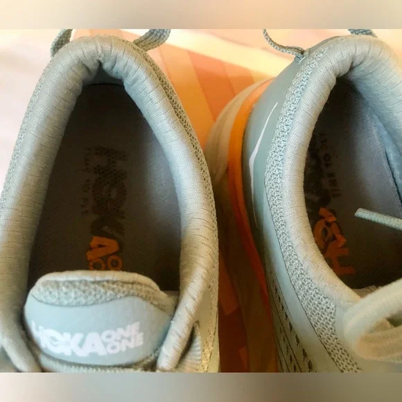 HOKA ONE ONE Arahi 4 Women's Running Sneaker Blue Haze/Lunar 8.5 Pre-Owned - Picture 9 of 11